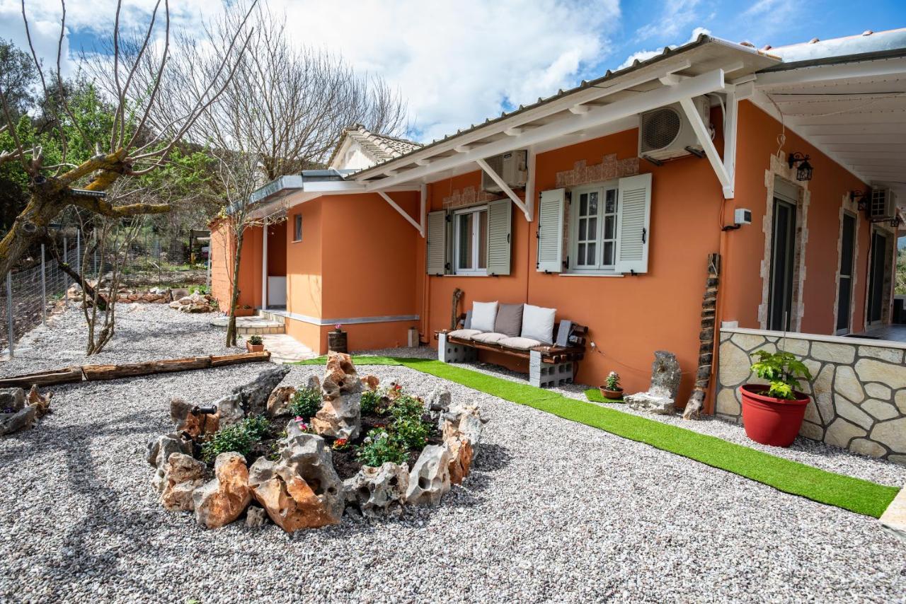 Rock Garden Villa Marantochori Exterior photo